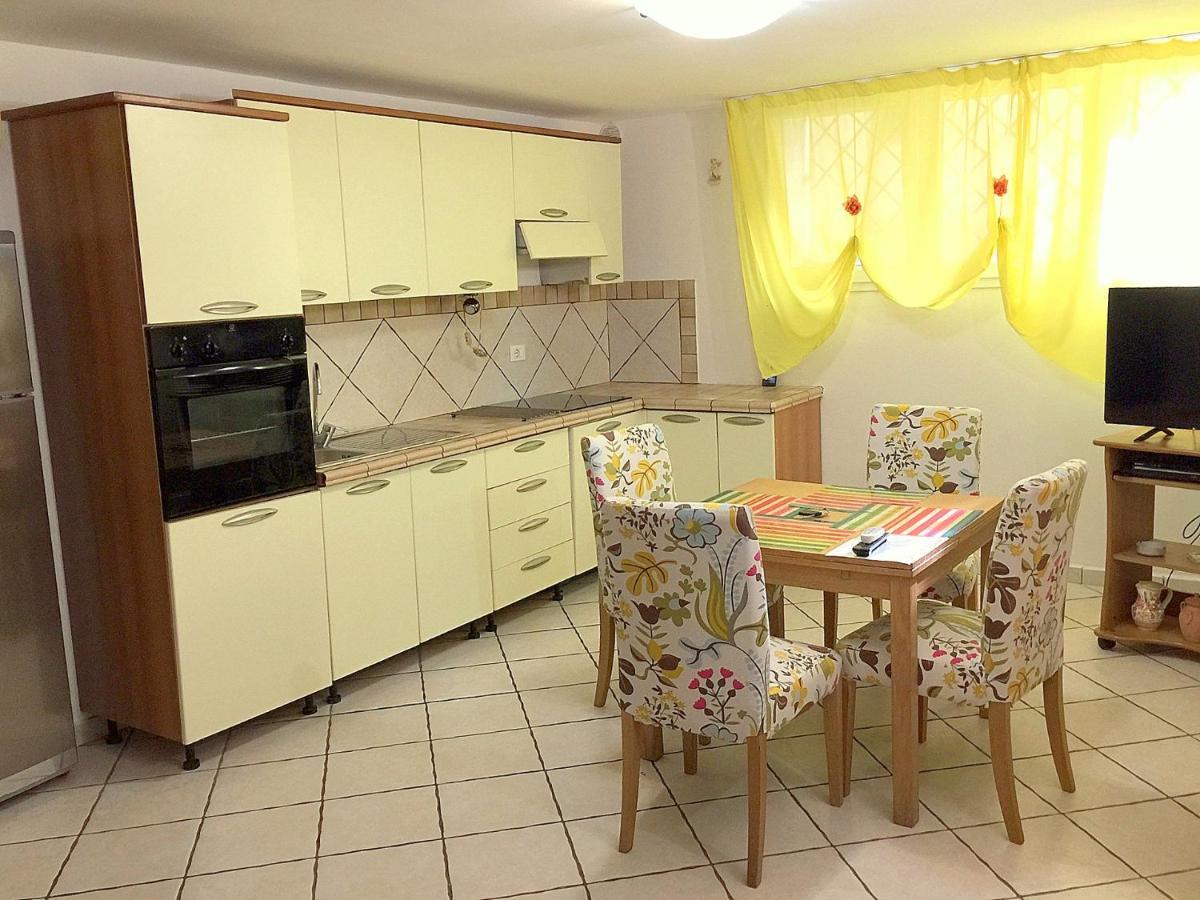 Viola Apartment Пйомбіно Екстер'єр фото